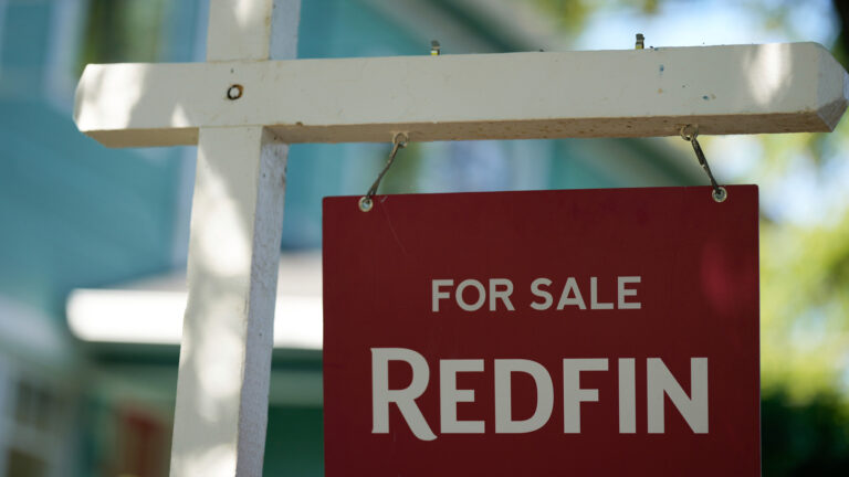 17674561_082825-cc-ap-redfin-img.jpg