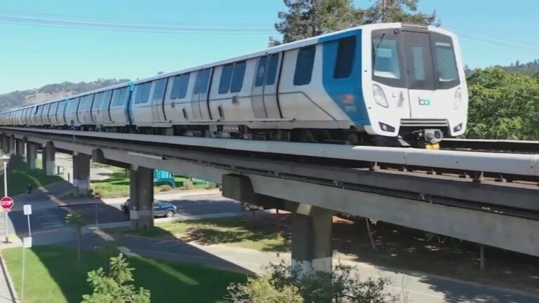 13228777_050923-kgo-bart-car-img.jpg
