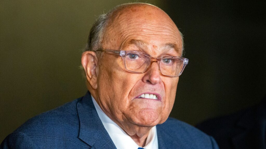 17713913_090125-wabc-ap-rudy-giuliani-img.jpg