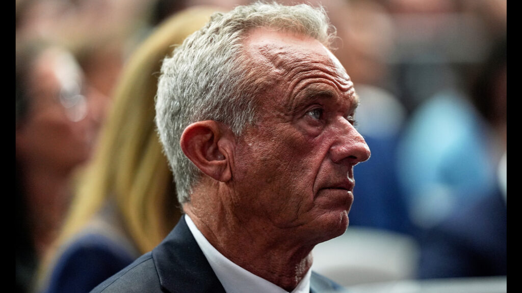 17866574_RFK-Jr-Kirk-Memorial-img.jpg