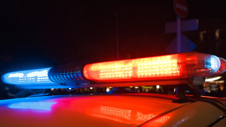 14953941_5686503_110919-wls-generic-police-lights-img.jpg