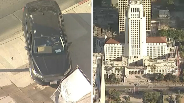 17933262_100325-kabc-city-hall-suspicious-pkg-split-tn-img.jpg