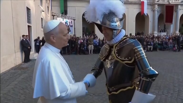 17942968_100525-wls-AP-pope-guards-raw-vid.jpg