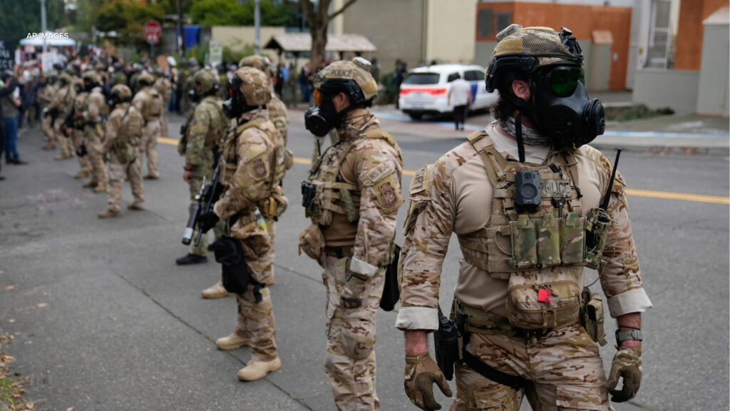 17947503_100525-kabc-ap-troops-tn-img.jpg