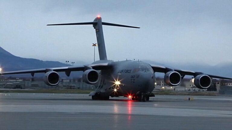 18028376_101725-wls-alaska-airlifts-430ppkg-vid.jpg