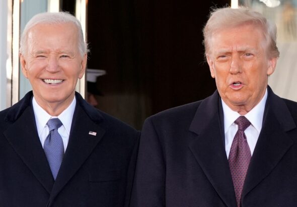 18223082_112825-ap-biden-trump-img.jpg
