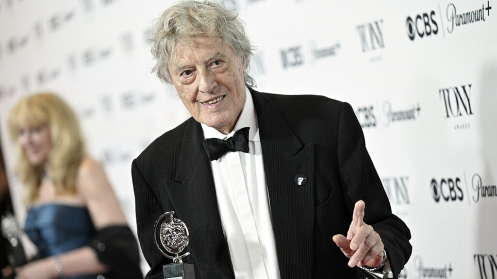 18226614_112925-kgo-ap-Tom-Stoppard-img.jpg